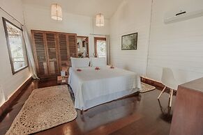 Madeiro Beach Hotel And Resort