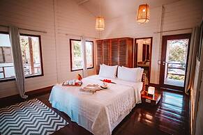 Madeiro Beach Hotel And Resort