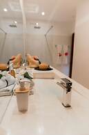 Madeiro Beach Hotel And Resort