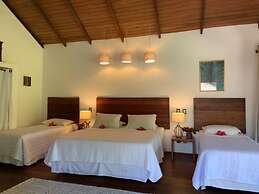 Madeiro Beach Hotel And Resort