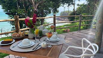 Madeiro Beach Hotel And Resort