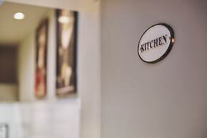 The Legacy by 2GO4 City Center