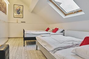 The Legacy by 2GO4 City Center