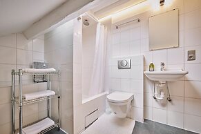 The Legacy by 2GO4 City Center