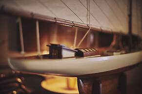 The Legacy by 2GO4 City Center