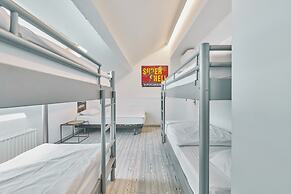 The Legacy by 2GO4 City Center