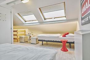 The Legacy by 2GO4 City Center