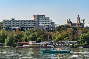 Faleza Hotel by Vega