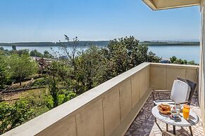 Faleza Hotel by Vega