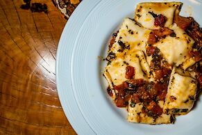 Hosteria Verde Morada