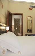 Kelina Charme Hotel by Cantine Due Palme