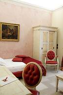 Kelina Charme Hotel by Cantine Due Palme
