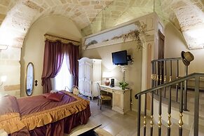 Kelina Charme Hotel by Cantine Due Palme