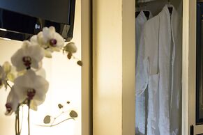 Kelina Charme Hotel by Cantine Due Palme