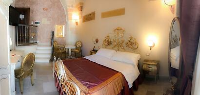 Kelina Charme Hotel by Cantine Due Palme