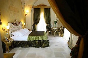 Kelina Charme Hotel by Cantine Due Palme