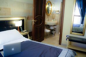 Kelina Charme Hotel by Cantine Due Palme