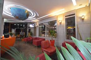 Hotel Pyramides