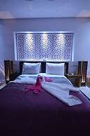 Hotel Pyramides