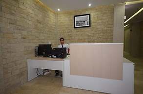 Hotel Pyramides
