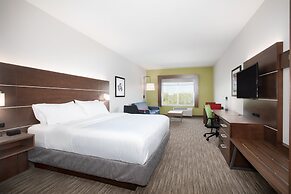 Holiday Inn Express & Suites Sterling by IHG