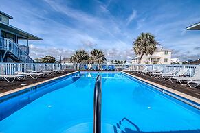 The Cove 217a 1 Bedroom Condo by RedAwning