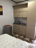 Hollywood Paradise Hotel