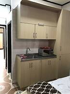 Hollywood Paradise Hotel