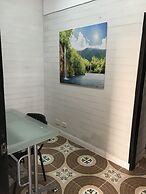 Hollywood Paradise Hotel