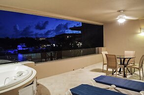 Porto Bello Gran Marina by GuruHotel