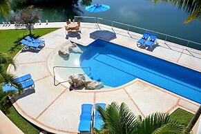 Porto Bello Gran Marina by GuruHotel