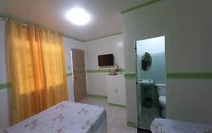 OYO 1048 Jomckayl Apartelle