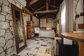 Sandal Alaçatı - Adults Only