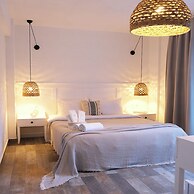 Sandal Alaçatı - Adults Only