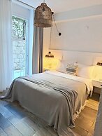 Sandal Alaçatı - Adults Only