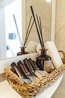 Sandal Alaçatı - Adults Only