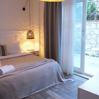 Sandal Alaçatı - Adults Only