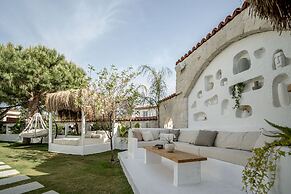 Sandal Alaçatı - Adults Only