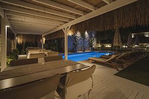 Sandal Alaçatı - Adults Only