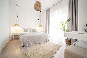 Sandal Alaçatı - Adults Only