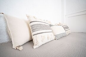 Sandal Alaçatı - Adults Only