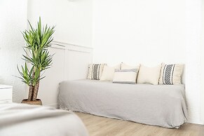 Sandal Alaçatı - Adults Only