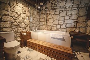 Sandal Alaçatı - Adults Only