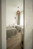 Sandal Alaçatı - Adults Only