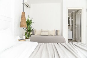 Sandal Alaçatı - Adults Only