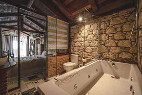 Sandal Alaçatı - Adults Only