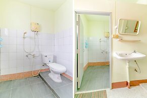 OYO 1161 Sathorn Mansion