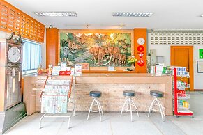 OYO 1161 Sathorn Mansion