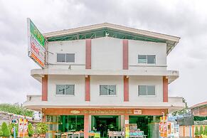 OYO 1161 Sathorn Mansion