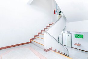 OYO 1161 Sathorn Mansion